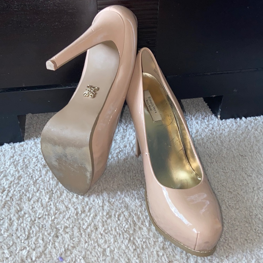 Vera Wang heels